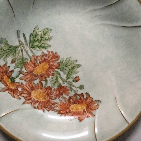 Vintage 1952 LIZE Hand painted cabin charger plate gold rim floral 10 7/8" - Picture 4 of 6